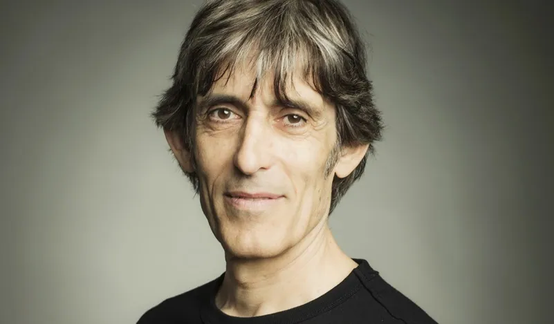 Actor Manolo Caro Doble M