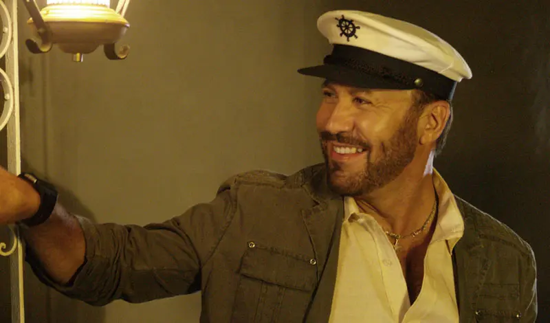10 - Actor Héctor Noas - Doble M