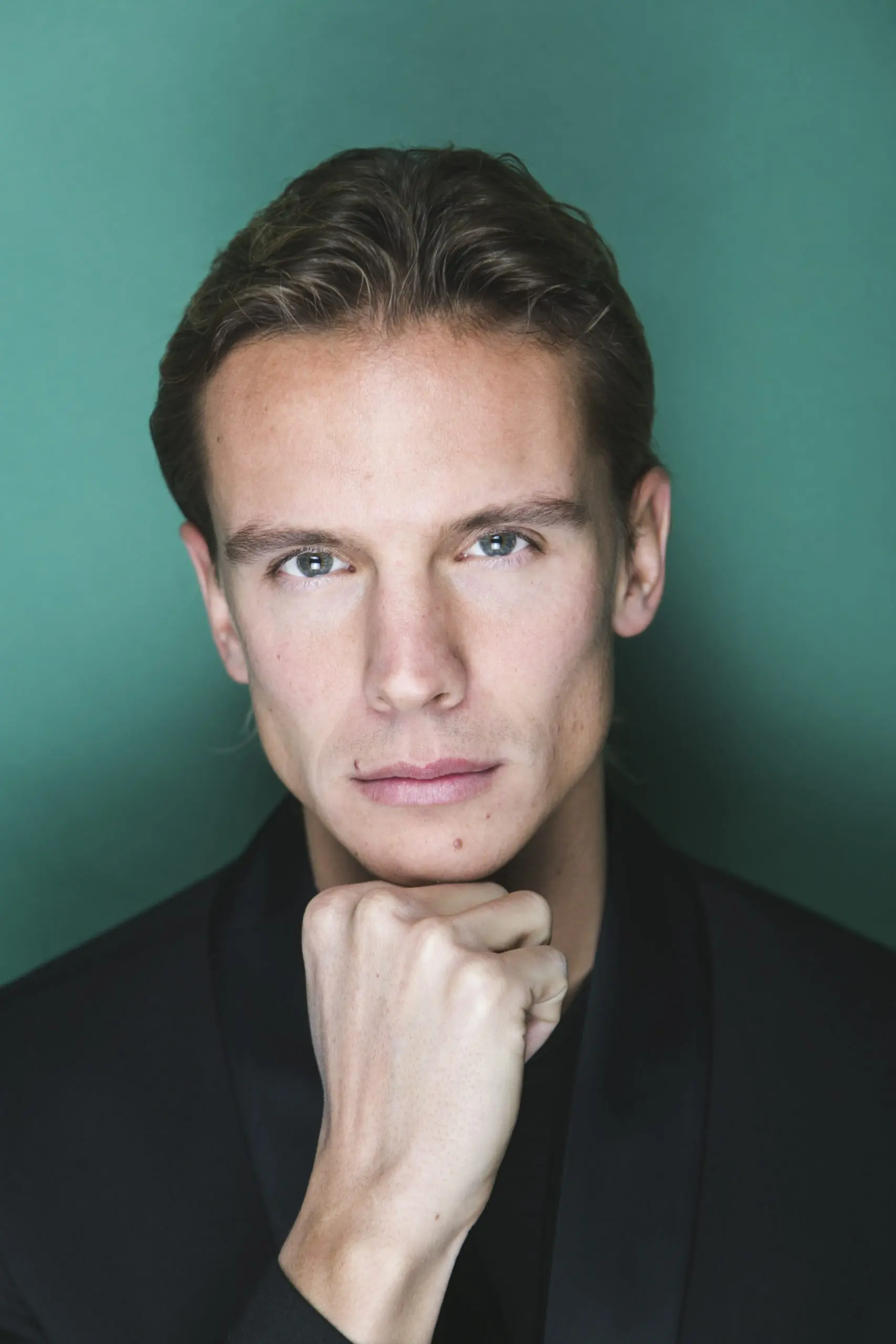 08 - Actor Giulio Greco Doble M