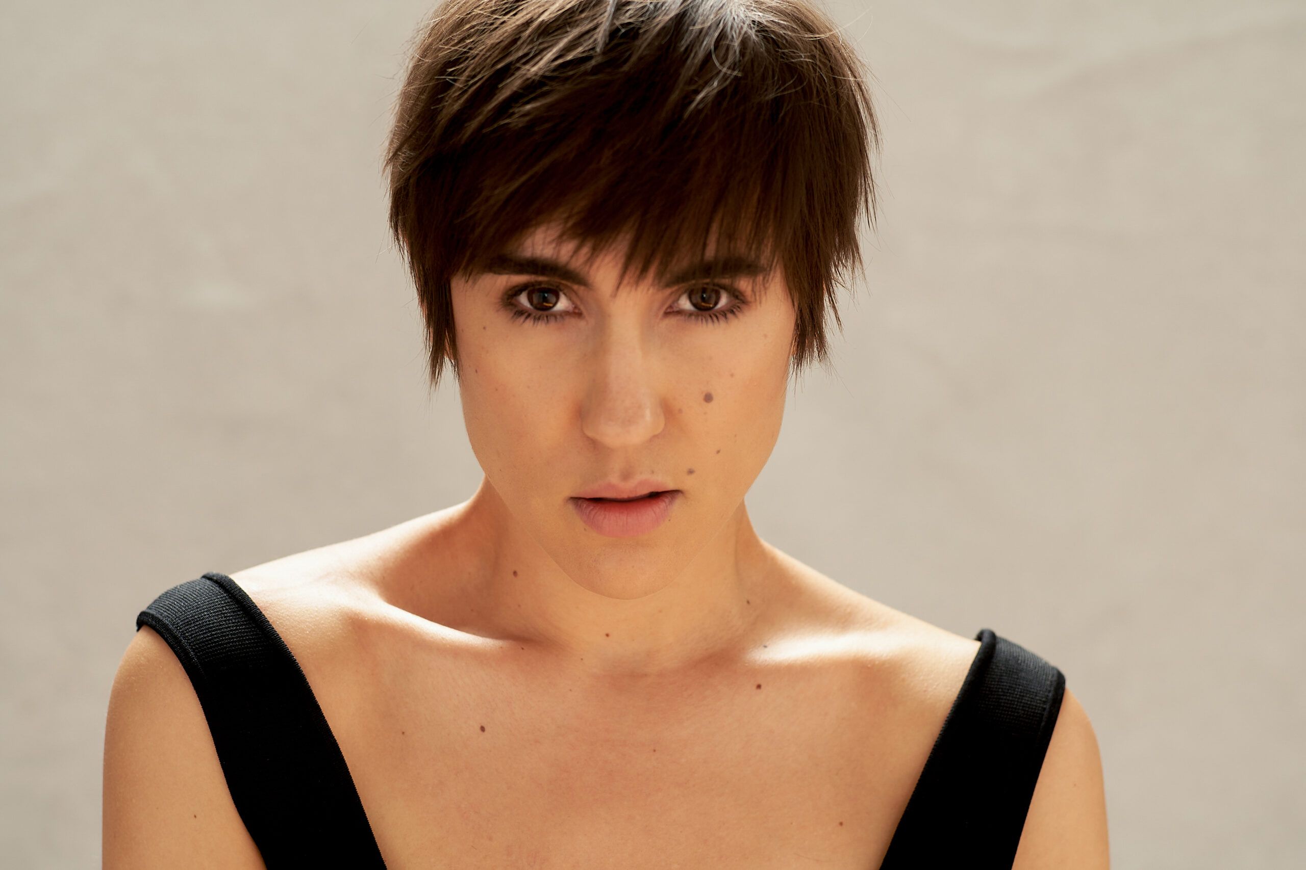 10 - Actriz Elisa Forcano - Doble M