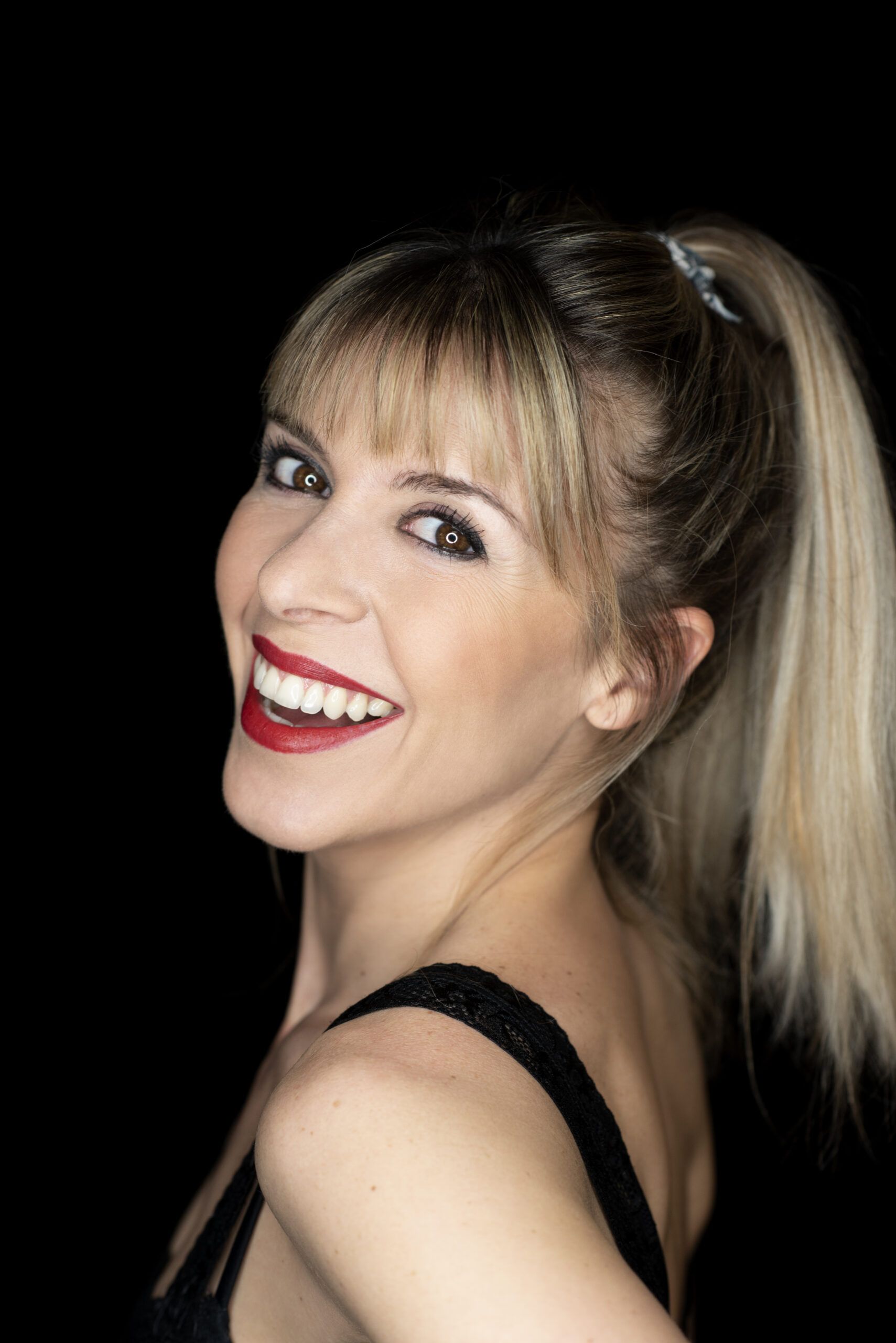02 - Actriz Mara Guil - Doble M
